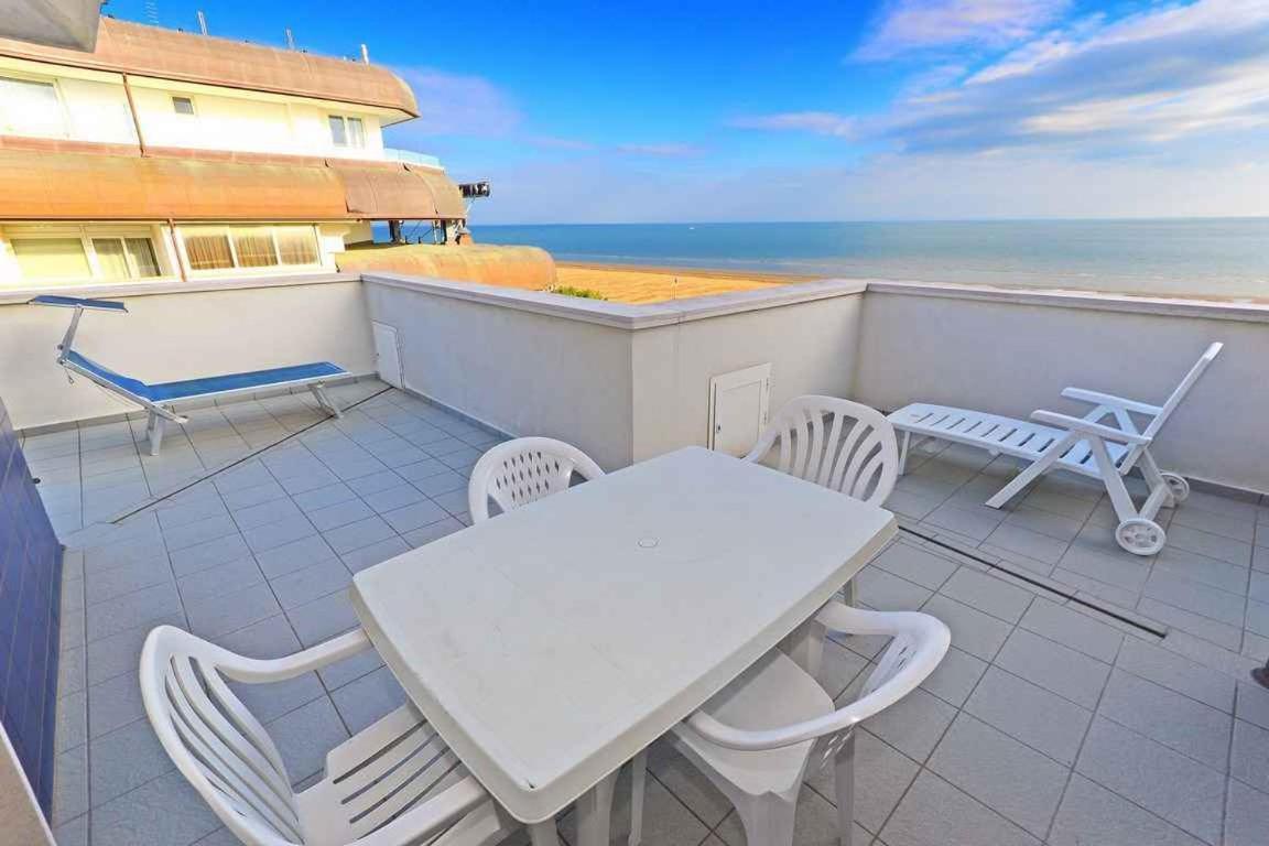 Apartments In Lignano 21657 ลินญาโน ซับเบียโดโร ภายนอก รูปภาพ